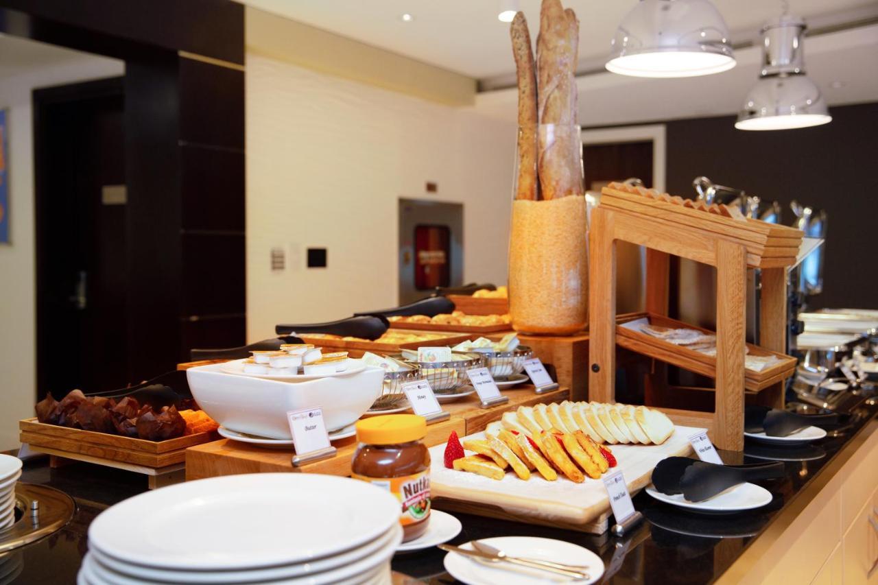 Premier Inn Doha Airport מראה חיצוני תמונה